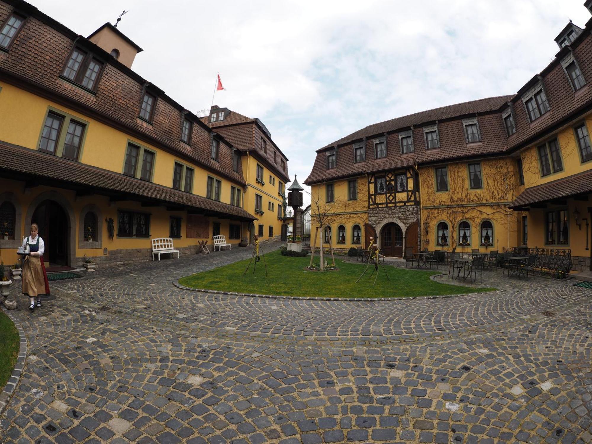 Hotel Leicht Biebelried Bagian luar foto