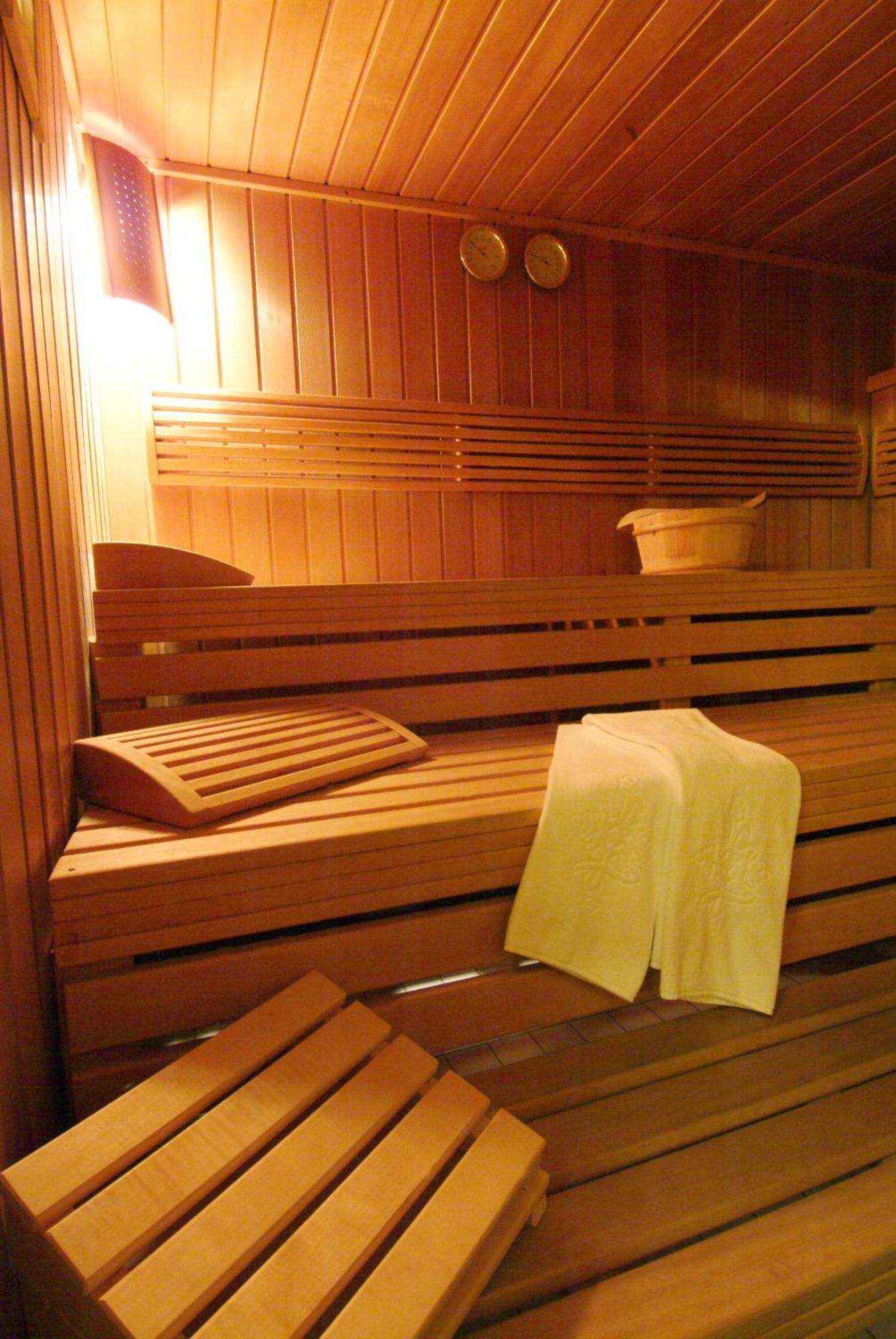 Hotel Leicht Biebelried Bagian luar foto