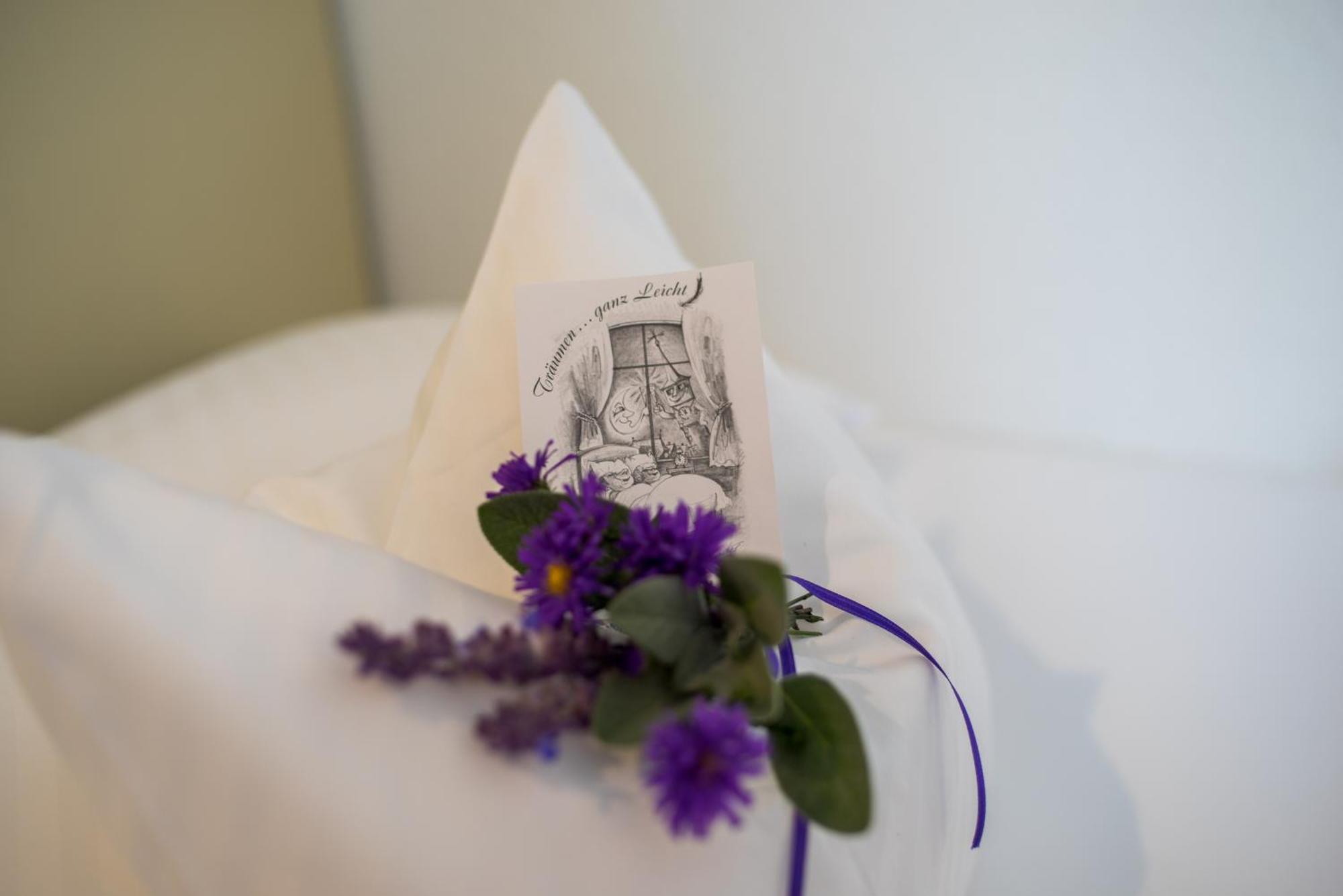 Hotel Leicht Biebelried Bagian luar foto